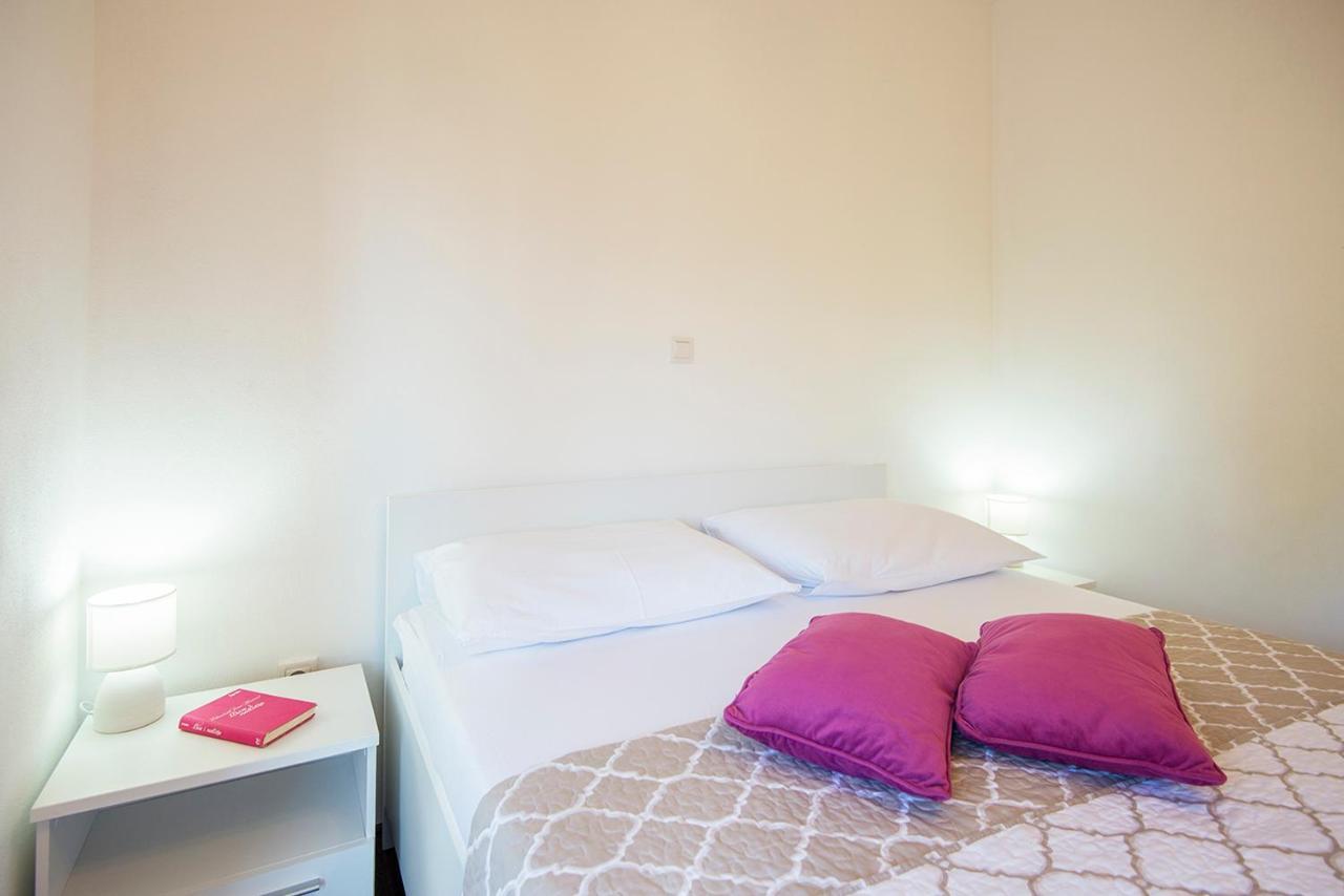Apartments Cape Deluxe ルティナ エクステリア 写真